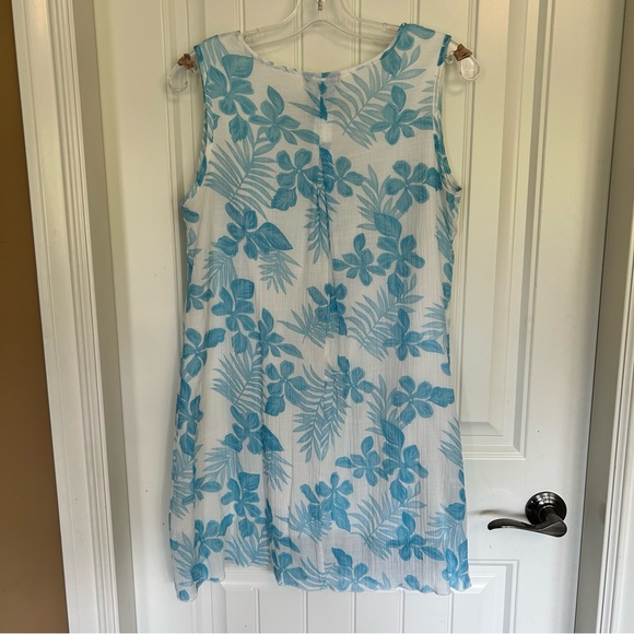 Papá Vancouver |Blue Floral Lined Mini Dress w/faux buttons, Size M resort wear - Picture 6 of 10